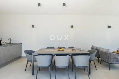 House 538 m², Brtonigla - two luxury villas - 22