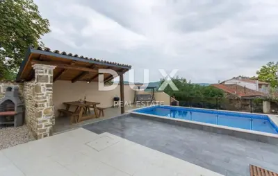 Haus 115 m², Motovun - Pool und Blick auf die Hügel - 10