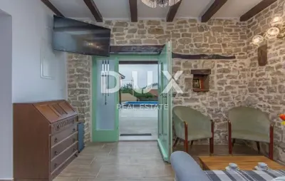 Haus 115 m², Motovun - Pool und Blick auf die Hügel - 12