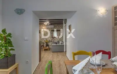 Haus 115 m², Motovun - Pool und Blick auf die Hügel - 14