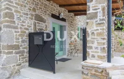 Haus 115 m², Motovun - Pool und Blick auf die Hügel - 4