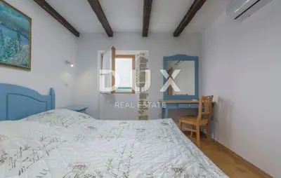 Haus 115 m², Motovun - Pool und Blick auf die Hügel - 21