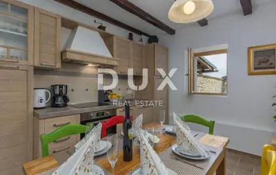 Haus 115 m², Motovun - Pool und Blick auf die Hügel - 17