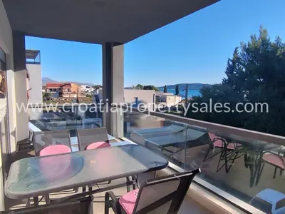 Apartment 57 m², Kaštela - first row by the sea - 8