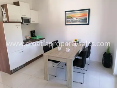 Apartment 57 m², Kaštela - first row by the sea - 6