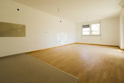 Apartment 75 m², Prozorje - ground floor and private yard
