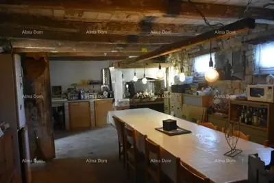 Kuća 220 m², Sveti Lovreč - mirno okruženje i zelenilo - 8