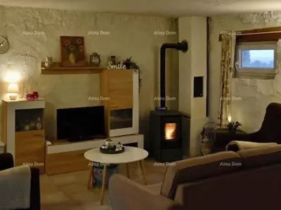 Kuća 220 m², Sveti Lovreč - mirno okruženje i zelenilo - 5
