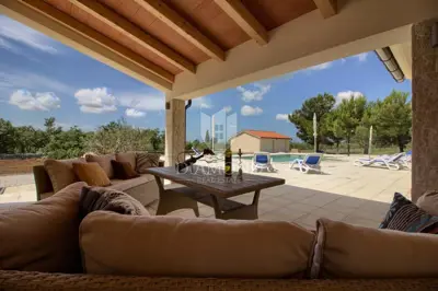 Vila 399 m², Vodnjan - bazen i maslinik - 9