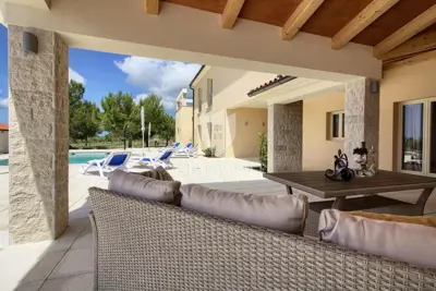 Vila 399 m², Vodnjan - bazen i maslinik - 8