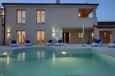 Vila 399 m², Vodnjan - bazen i maslinik - 14