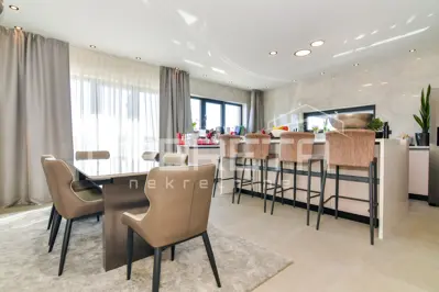 Wohnung zum Kauf in Mikulići, 187 m² - 5
