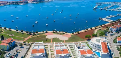 Wohnung 49 m², Umag, erste Reihe zum Meer und Meerblick