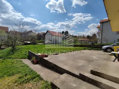 House 240 m², Markuševec - large yard and three floors - 9