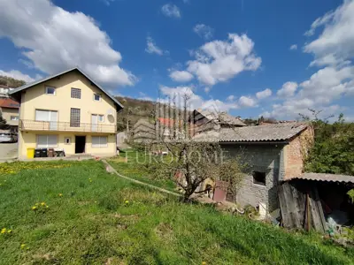 House 240 m², Markuševec - large yard and three floors - 5
