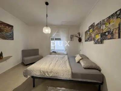House 380 m², Kastav - 4 apartments and commercial space - 7