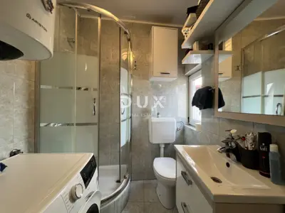 House 380 m², Kastav - 4 apartments and commercial space - 19