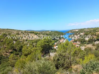 Poljoprivredno zemljište, Otok Brač - pogled na more