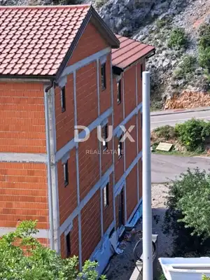 Wohngebäude 602 m², Senj - 6 Wohnungen und Meerblick - 5
