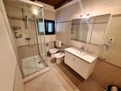 Haus 250 m², Punat - Pool und 700 m² Gartenfläche - 15