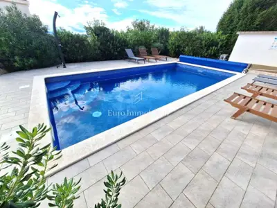 Haus 250 m², Punat - Pool und 700 m² Gartenfläche - 5
