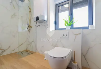 Houses 270 m², Umag center - 6 bedrooms - 16