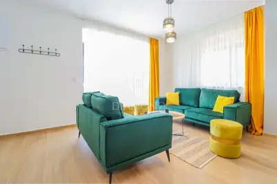 Houses 270 m², Umag center - 6 bedrooms - 12
