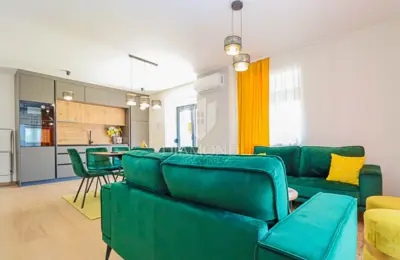 Houses 270 m², Umag center - 6 bedrooms - 5