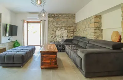 Kuća 240 m², Umag - bazen, sauna i fitness zona - 6