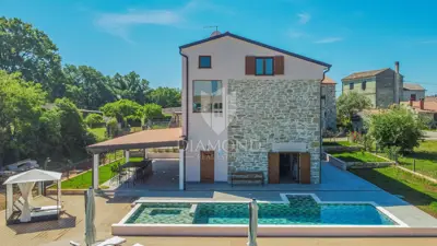 Kuća 240 m², Umag - bazen, sauna i fitness zona - 17