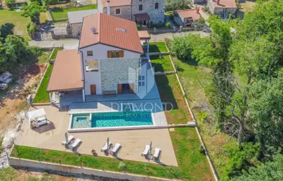 Kuća 240 m², Umag - bazen, sauna i fitness zona - 13