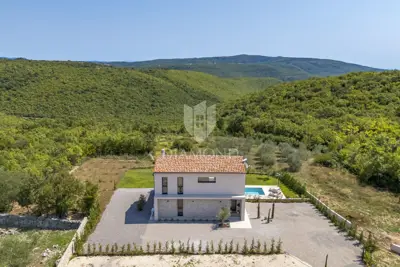 Beautiful modern house with panoramic views - 5