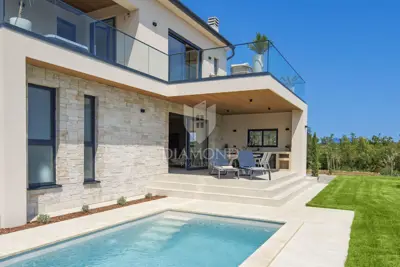 Beautiful modern house with panoramic views - 19