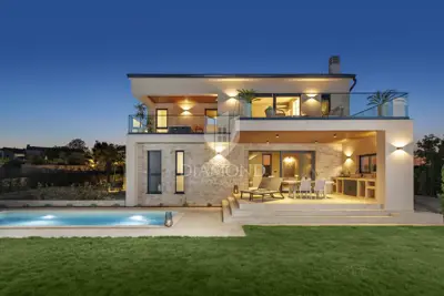 Beautiful modern house with panoramic views