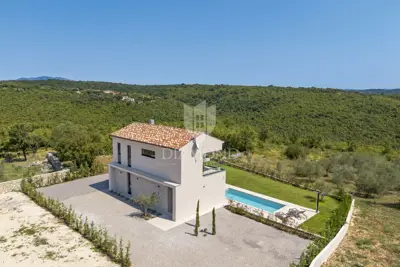 Beautiful modern house with panoramic views - 4
