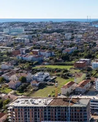 Pula! Višestambena, moderna zgrada s liftom, blizu centra. Stan s parkirnim mjestom i spremištem. s66 - 15