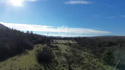 Građevinsko zemljište u Labinu, 3.500 m², pogled na Učku - 3
