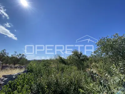 Zemljište 700 m², Lozovac - blizu NP Krka i mirna lokacija - 2