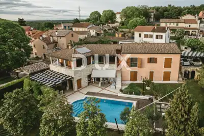Villa 388 m², Rovinj - beheizter Pool und Sommerküche - 2