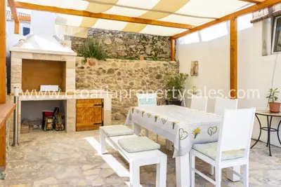 Kamena kuća, Otok Hvar, bazen i terasa s jacuzzijem - 2