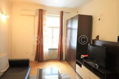 Stan 30 m², Trnje, Trnjanska cesta, blizina tramvaja