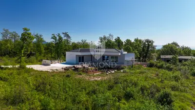 Kuća 117 m², Krnica - prizemnica s bazenom - 2
