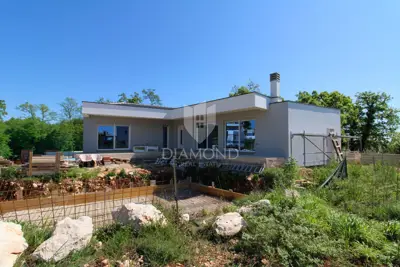 Kuća 117 m², Krnica - prizemnica s bazenom - 4