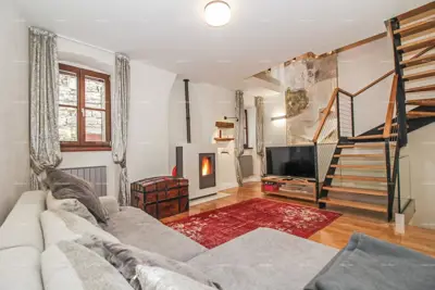 Stone house 240 m², Bale - within the old walls - 20