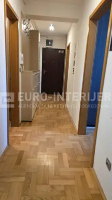 Stan 68,5 m², Samobor Centar - 3 spavaće sobe i balkon - 5
