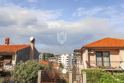 Kuća 140 m², Pula - Monvidal, 3 spavaće sobe - 12