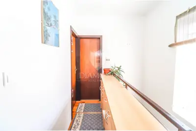 Kuća 140 m², Pula - Monvidal, 3 spavaće sobe - 6