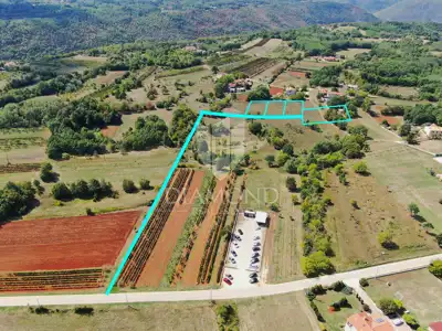 Baugrundstück 1.450 m², Labin - ruhige Straße - 2