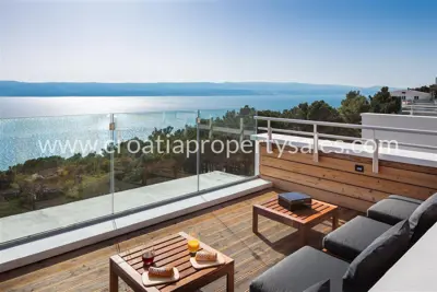 Villa, Omiš - Blick auf Brač, Hvar und Korčula - 7