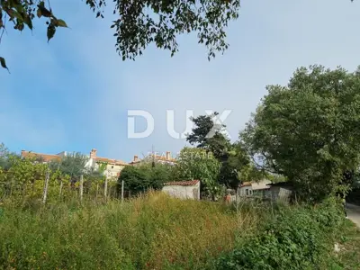 Građevinsko zemljište 933 m², Valtura - objekt 65 m², uporabna dozvola - 8
